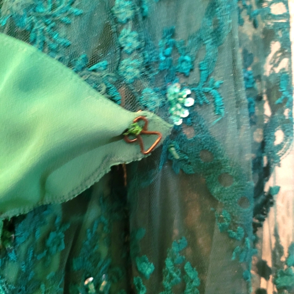 Free People Size 12 Elegant Teal Lace Scalloped Trim Romper - Picture 6 of 9